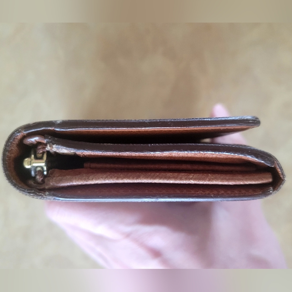 Louis Vuitton Portefeuille Sarah Monogram Wallet - Picture 6 of 11